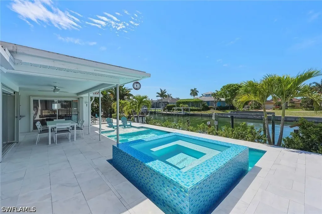 799 Caribbean Court Marco Island FL 34145