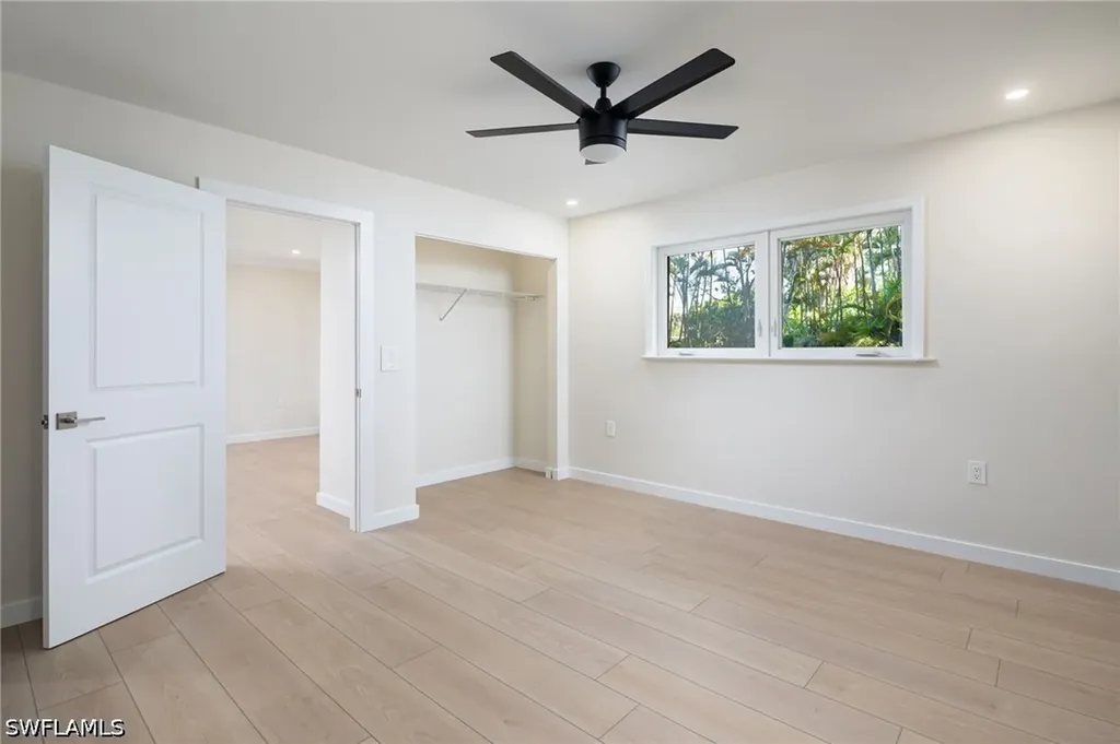2424 Harbor Road Naples FL 34104