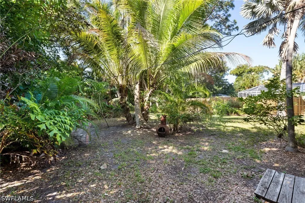2424 Harbor Road Naples FL 34104