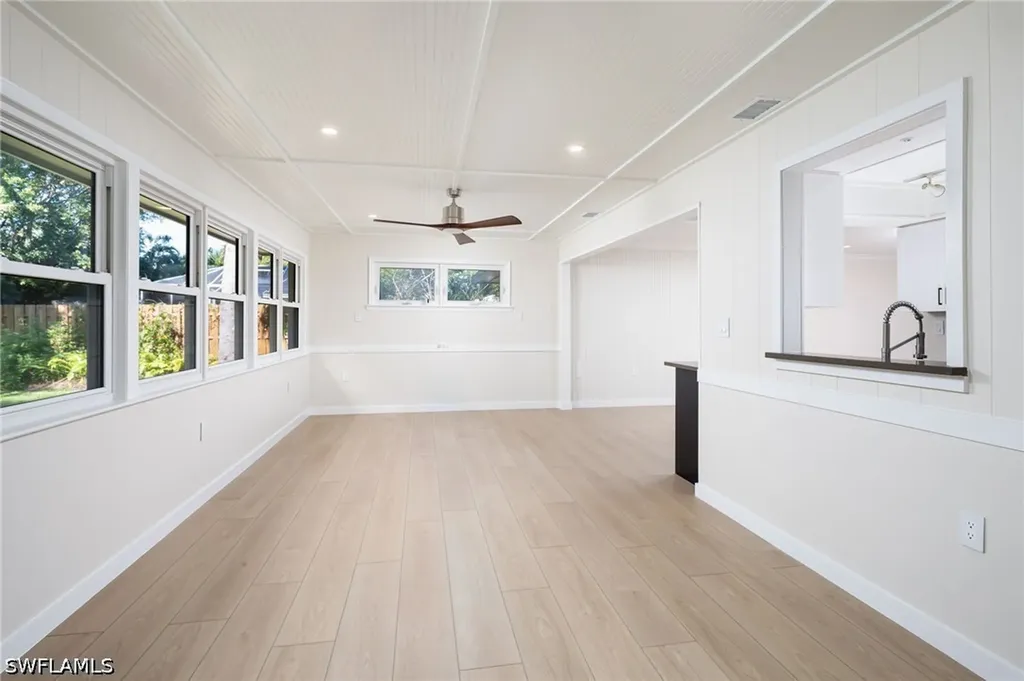 2424 Harbor Road Naples FL 34104