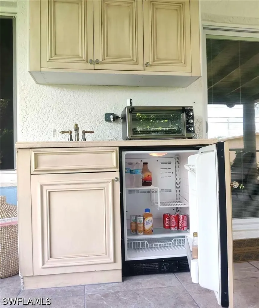 5364 Texas Avenue Naples FL 34113