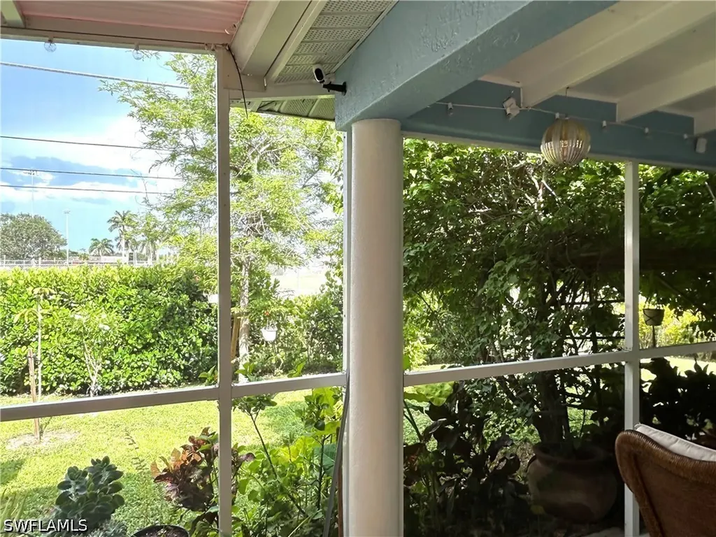 5364 Texas Avenue Naples FL 34113