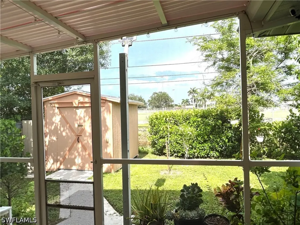 5364 Texas Avenue Naples FL 34113