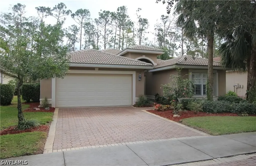 2322 Butterfly Palm Drive Naples FL 34119