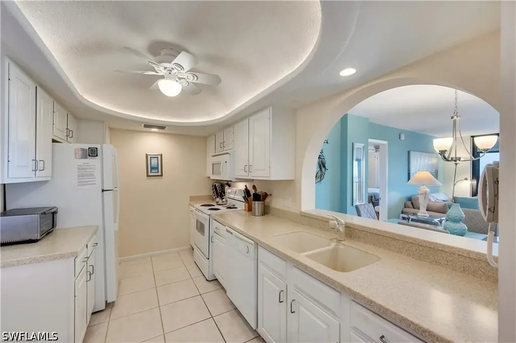 17 Bluebill Avenue Naples FL 34108