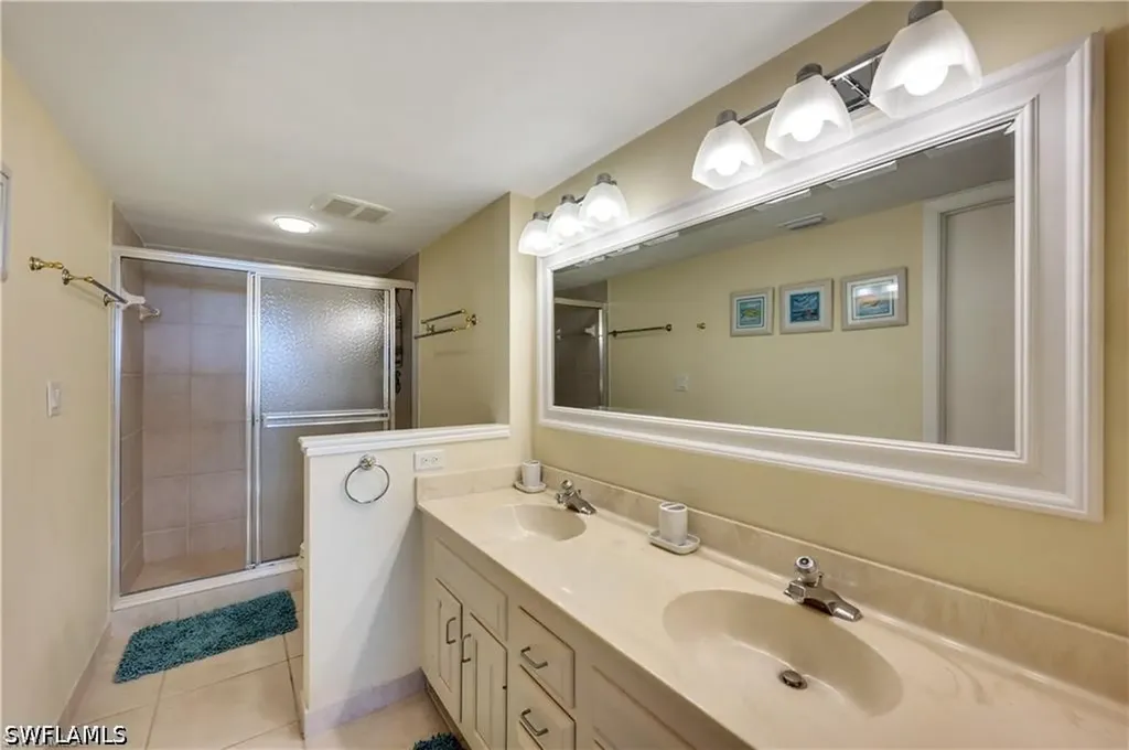 17 Bluebill Avenue Naples FL 34108