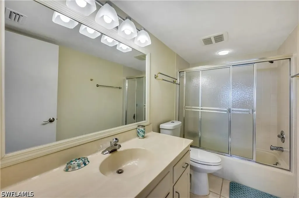 17 Bluebill Avenue Naples FL 34108