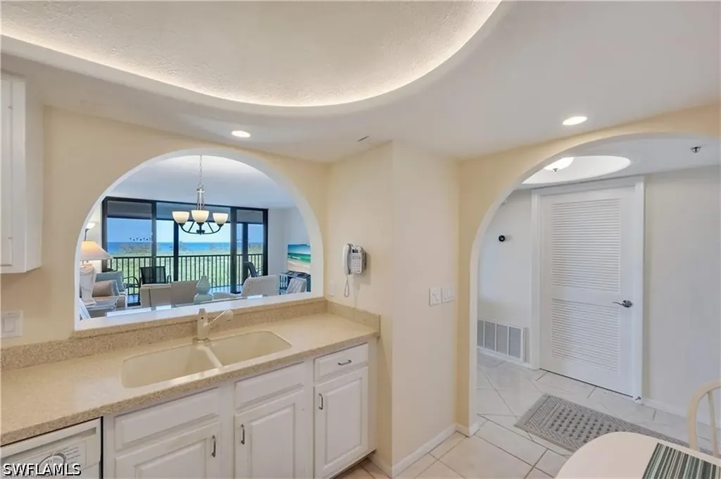 17 Bluebill Avenue Naples FL 34108