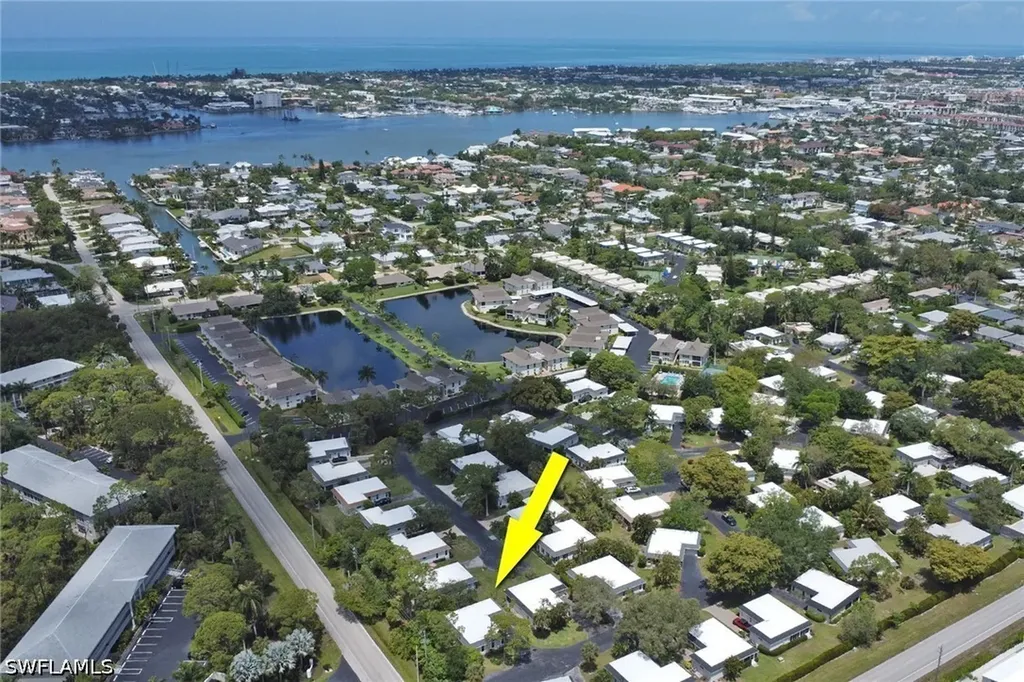 265 Lanchester Court Naples FL 34112