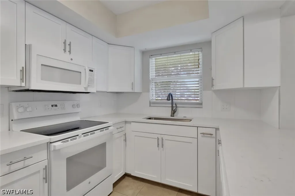 265 Lanchester Court Naples FL 34112