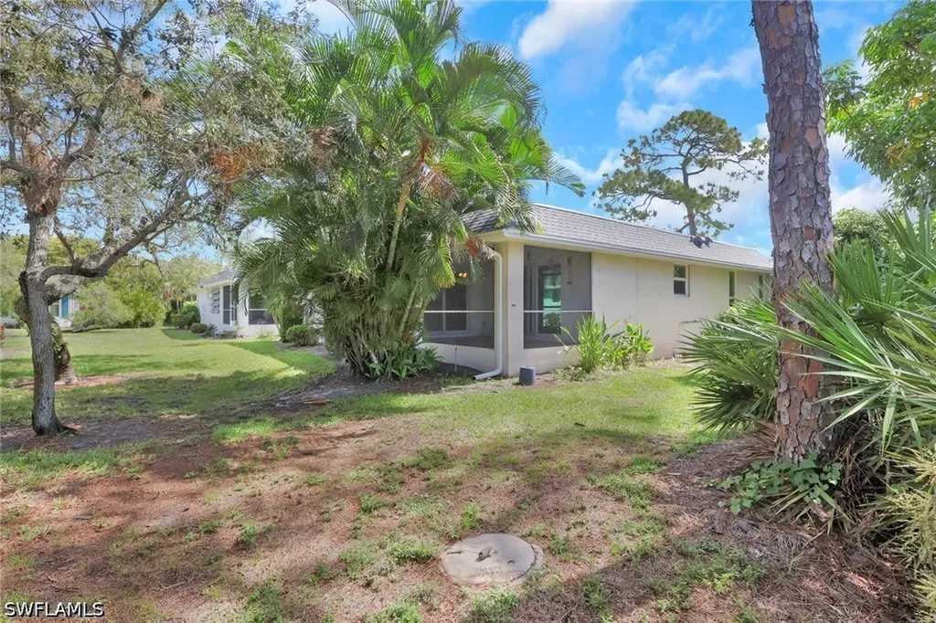 265 Lanchester Court Naples FL 34112