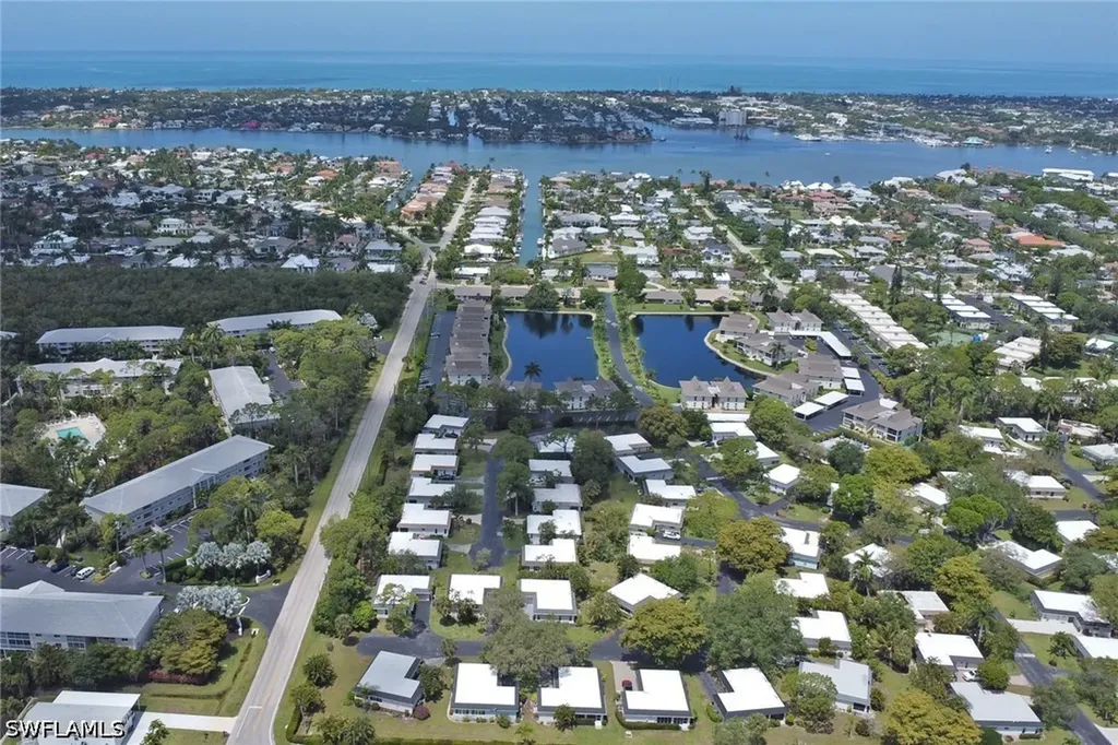 265 Lanchester Court Naples FL 34112