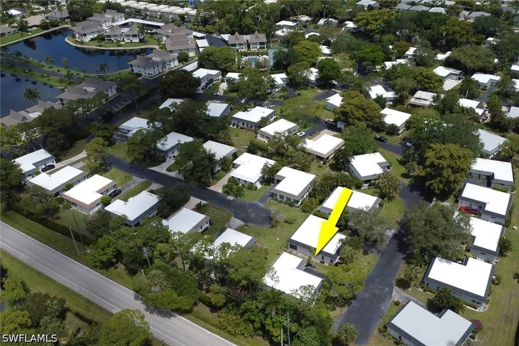 265 Lanchester Court Naples FL 34112