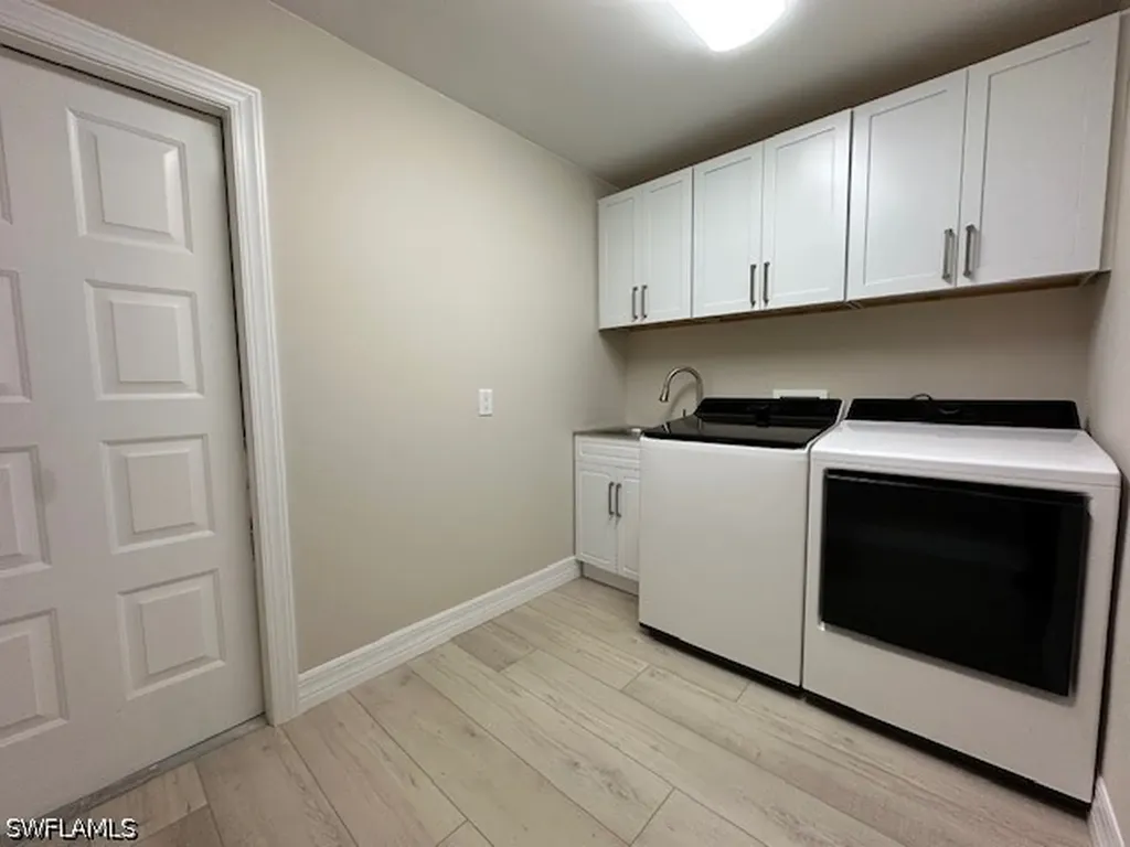 93 Silver Oaks Circle Naples FL 34119