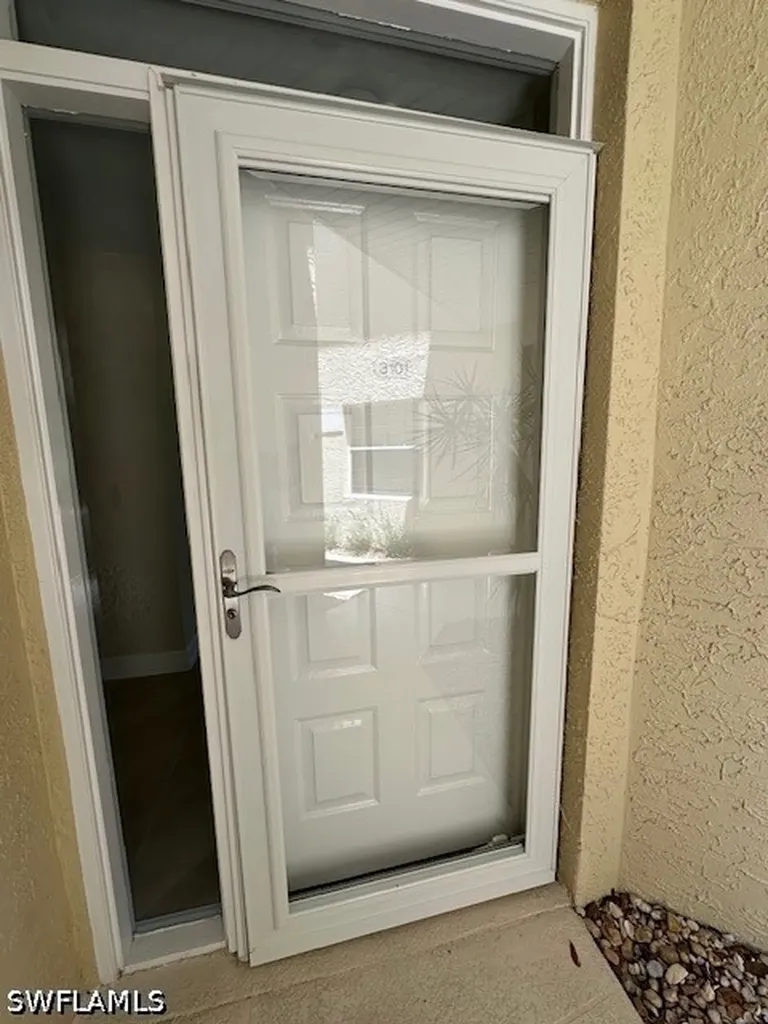 93 Silver Oaks Circle Naples FL 34119