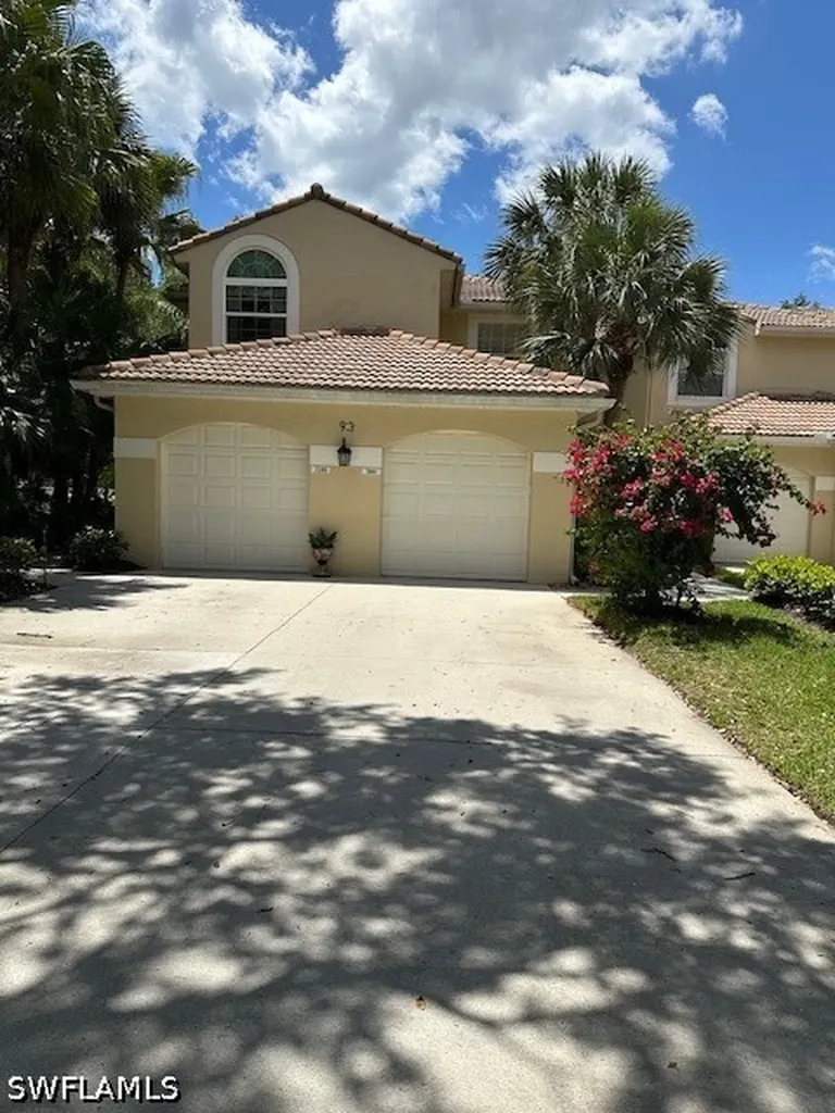 93 Silver Oaks Circle Naples FL 34119