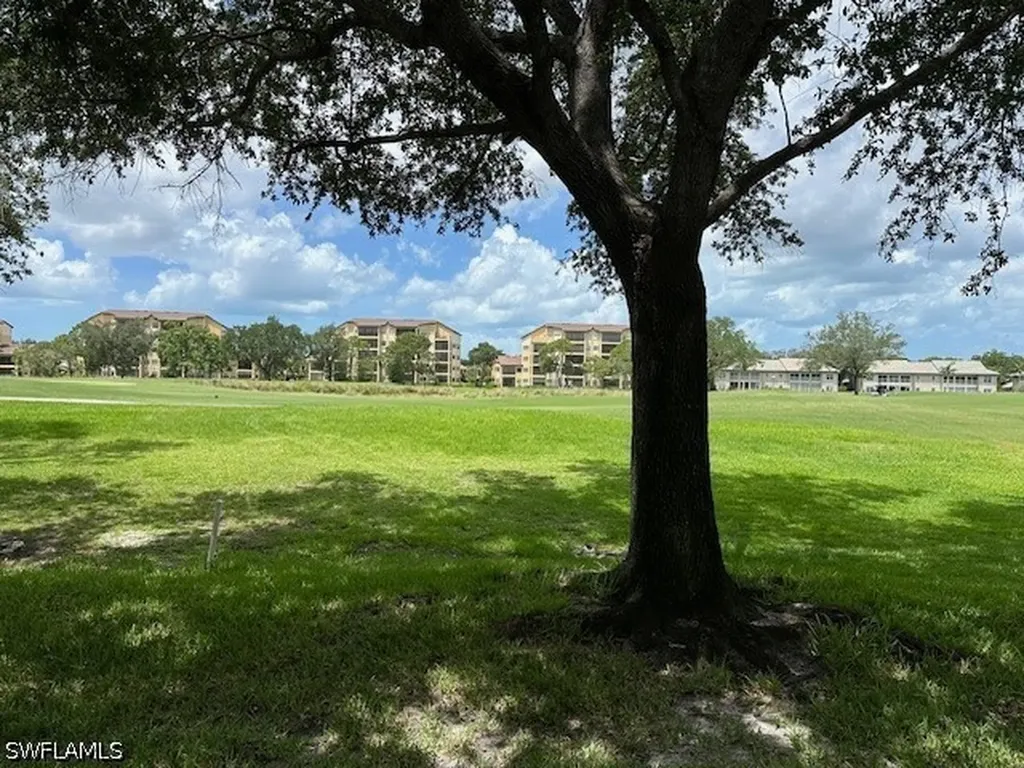 93 Silver Oaks Circle Naples FL 34119