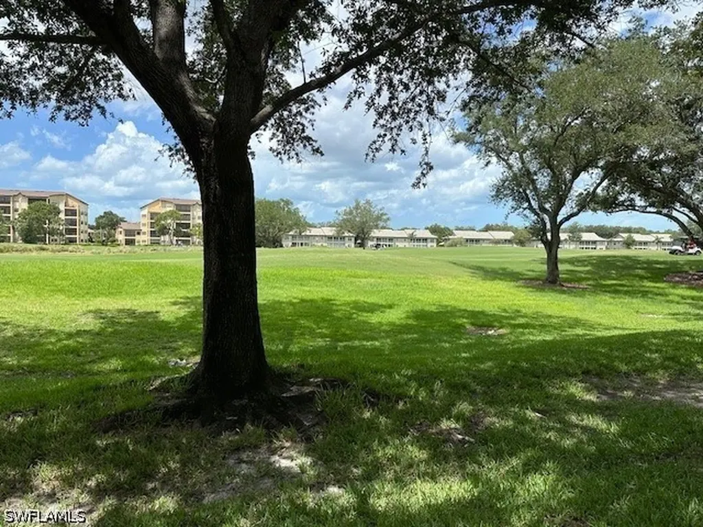 93 Silver Oaks Circle Naples FL 34119