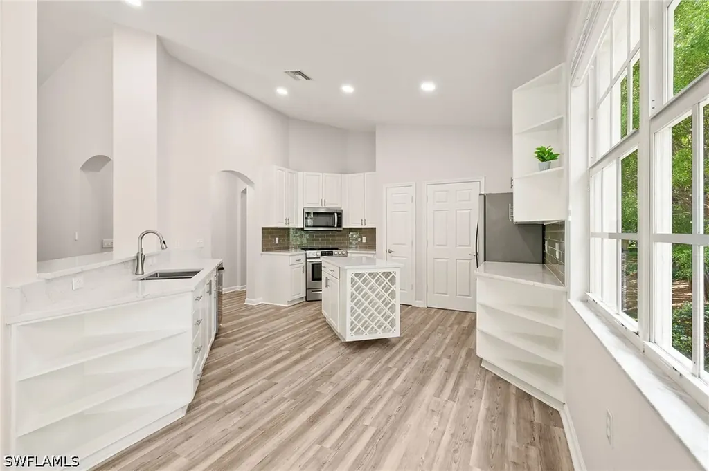 20290 Burnside Place Estero FL 33928