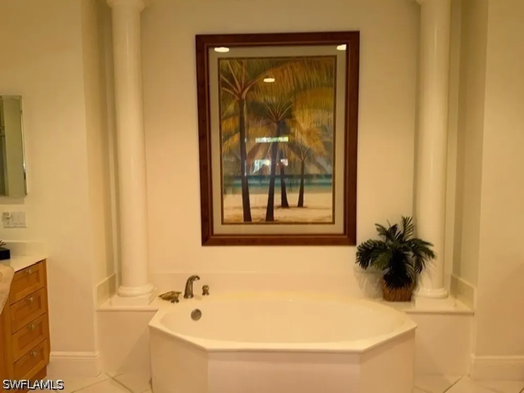 3730 Montreux Lane Naples FL 34114