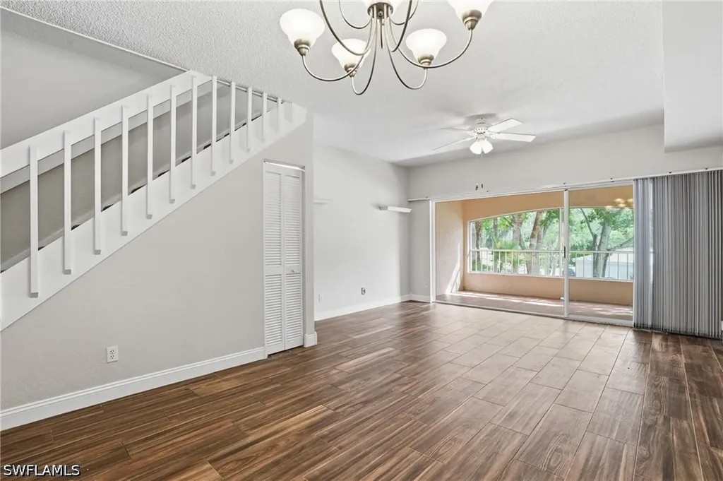Naples FL, 1018 Woodshire Lane, Unit A208