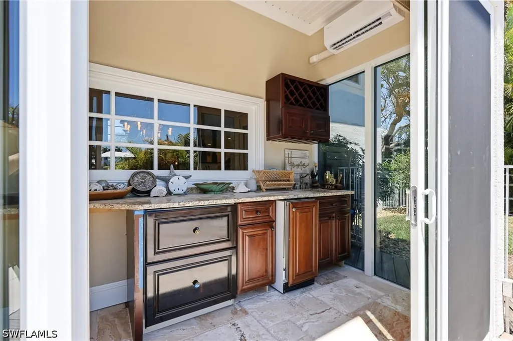 1748 Jewel Box Drive Sanibel FL 33957