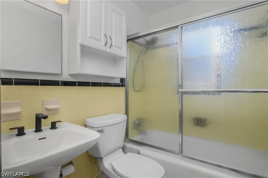 1015 10th Avenue N Naples FL 34102