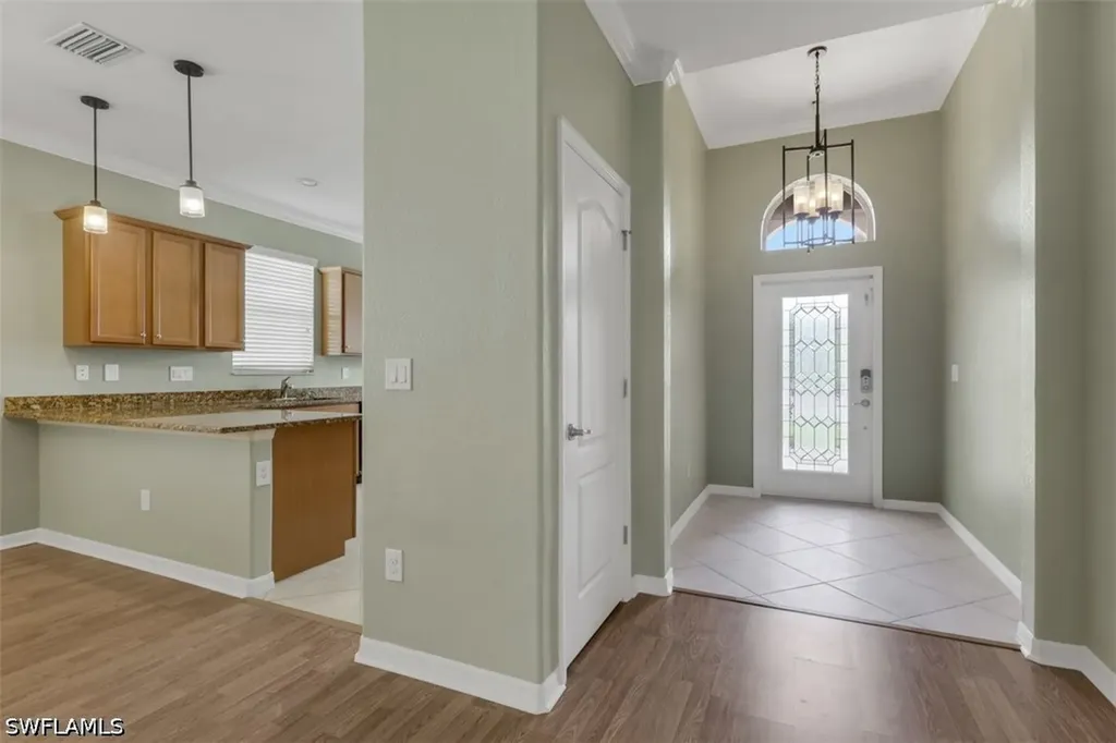 2391 Heydon Circle E Naples FL 34120