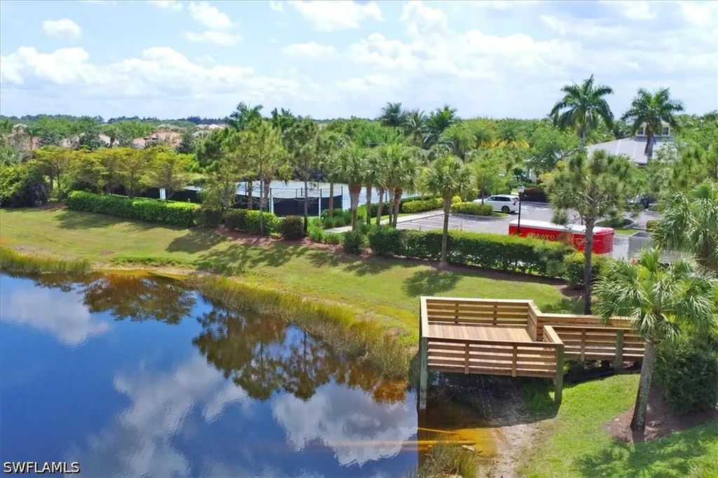 2391 Heydon Circle E Naples FL 34120