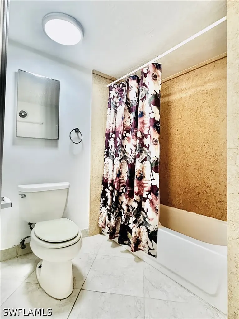 826 Wiggins Pass Road Naples FL 34110