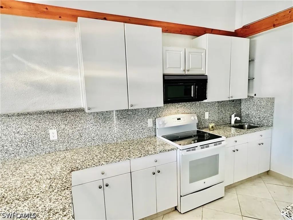 826 Wiggins Pass Road Naples FL 34110
