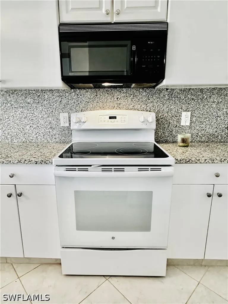826 Wiggins Pass Road Naples FL 34110