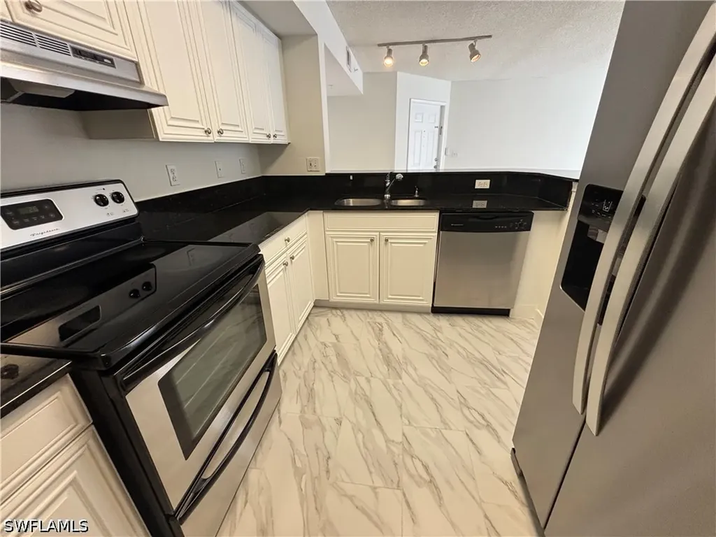 8265 Ibis Club Drive Naples FL 34104