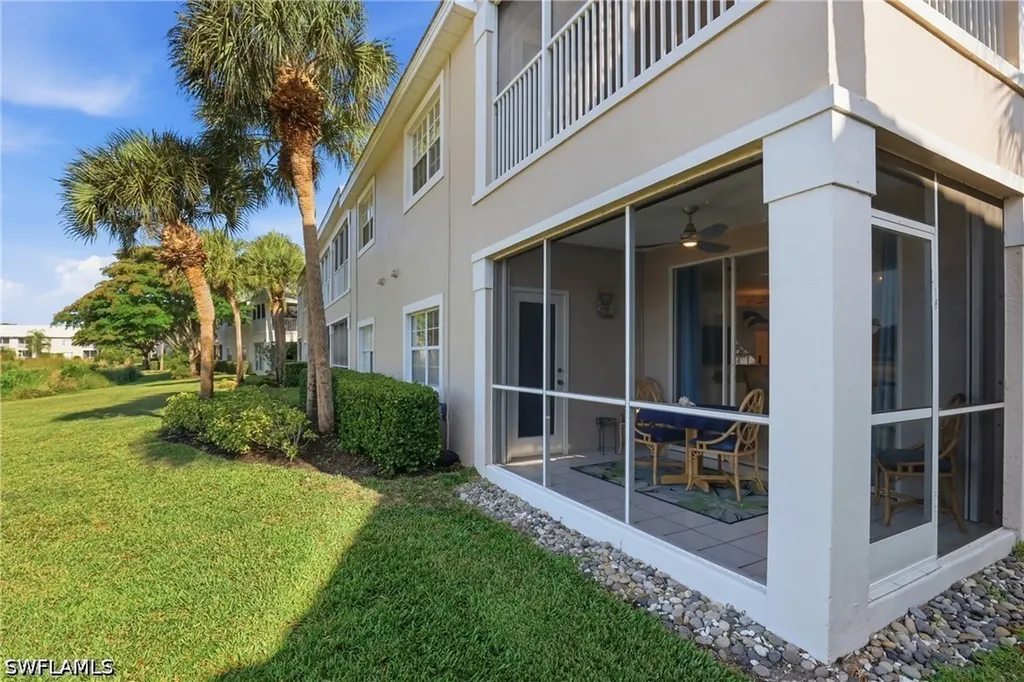 1290 Sweetwater Cove Naples FL 34110