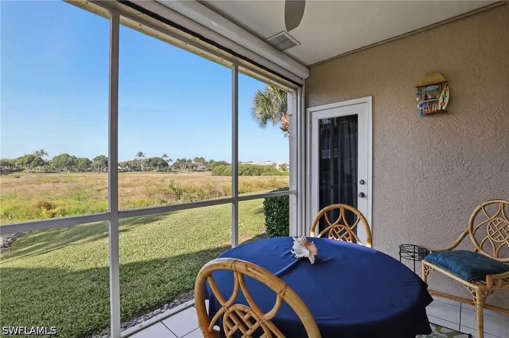 1290 Sweetwater Cove Naples FL 34110