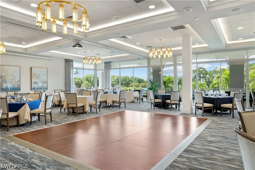 1290 Sweetwater Cove Naples FL 34110