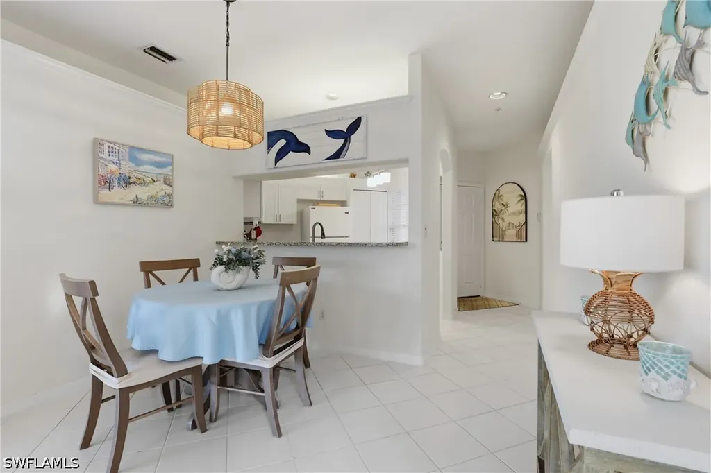 1290 Sweetwater Cove Naples FL 34110