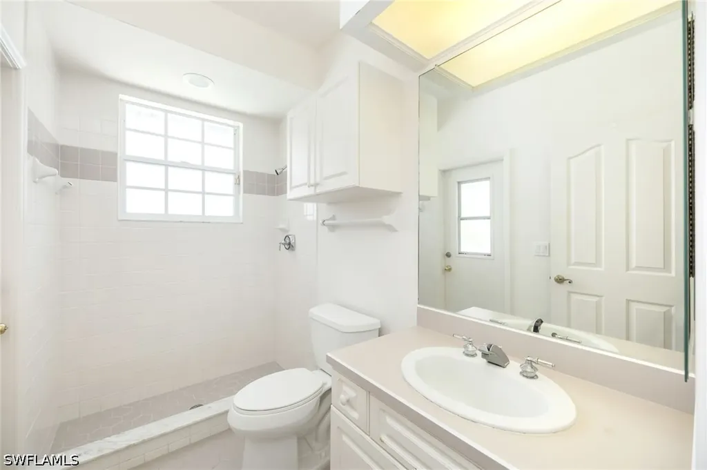 11223 Phoenix Way Naples FL 34119