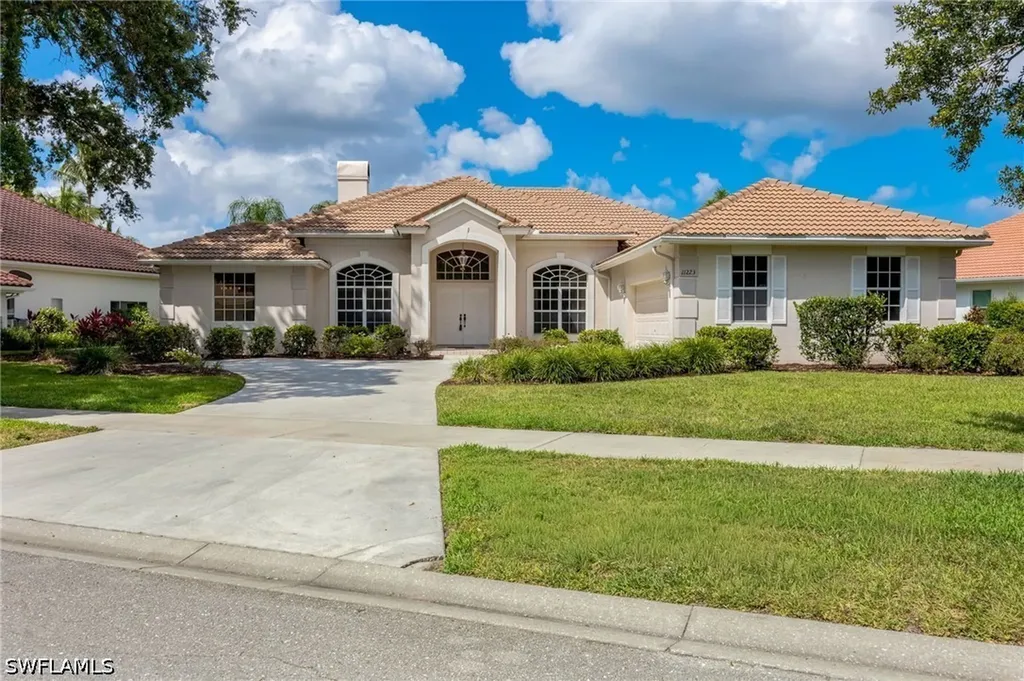 11223 Phoenix Way Naples FL 34119