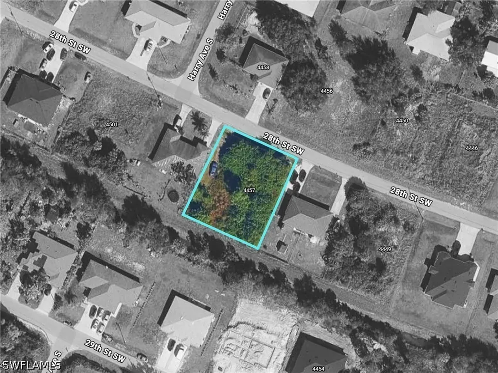 4457/4459 28th Street SW Lehigh Acres FL 33973
