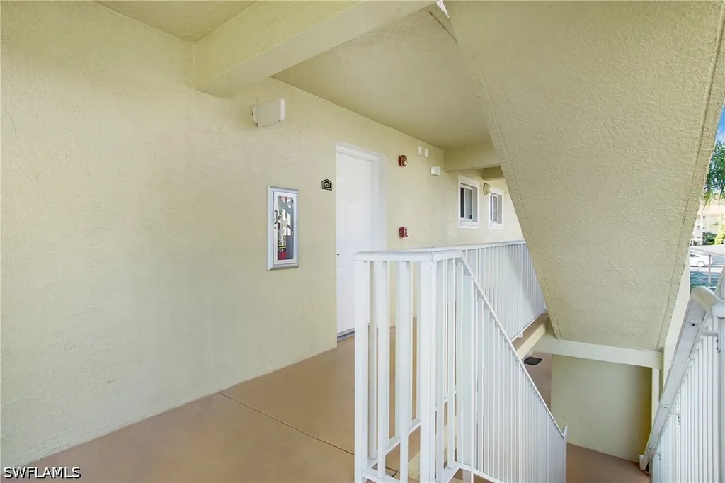 8271 Key Royal Circle Naples FL 34119