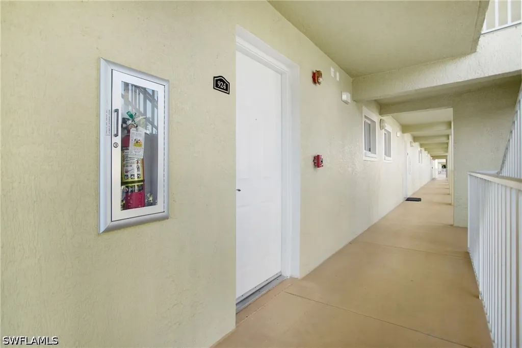 8271 Key Royal Circle Naples FL 34119