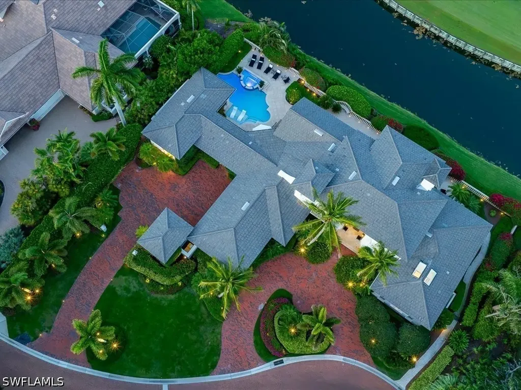 9959 Brassie Bend Naples FL 34108