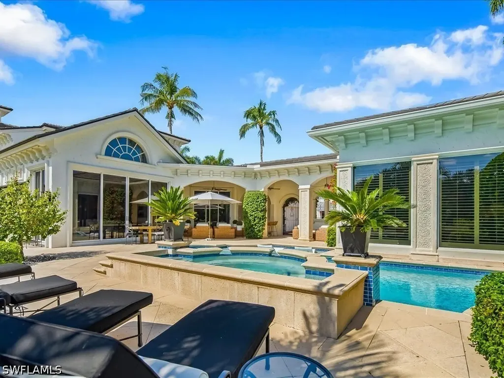 9959 Brassie Bend Naples FL 34108