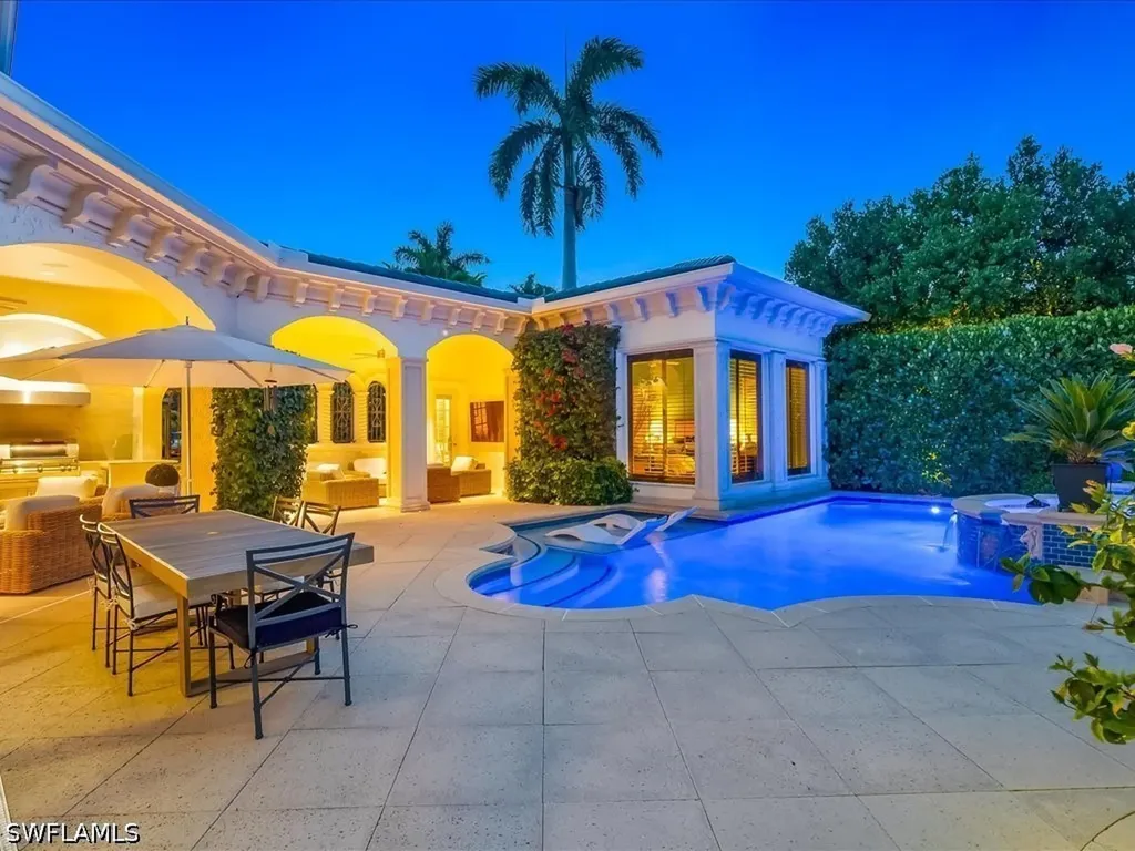 9959 Brassie Bend Naples FL 34108