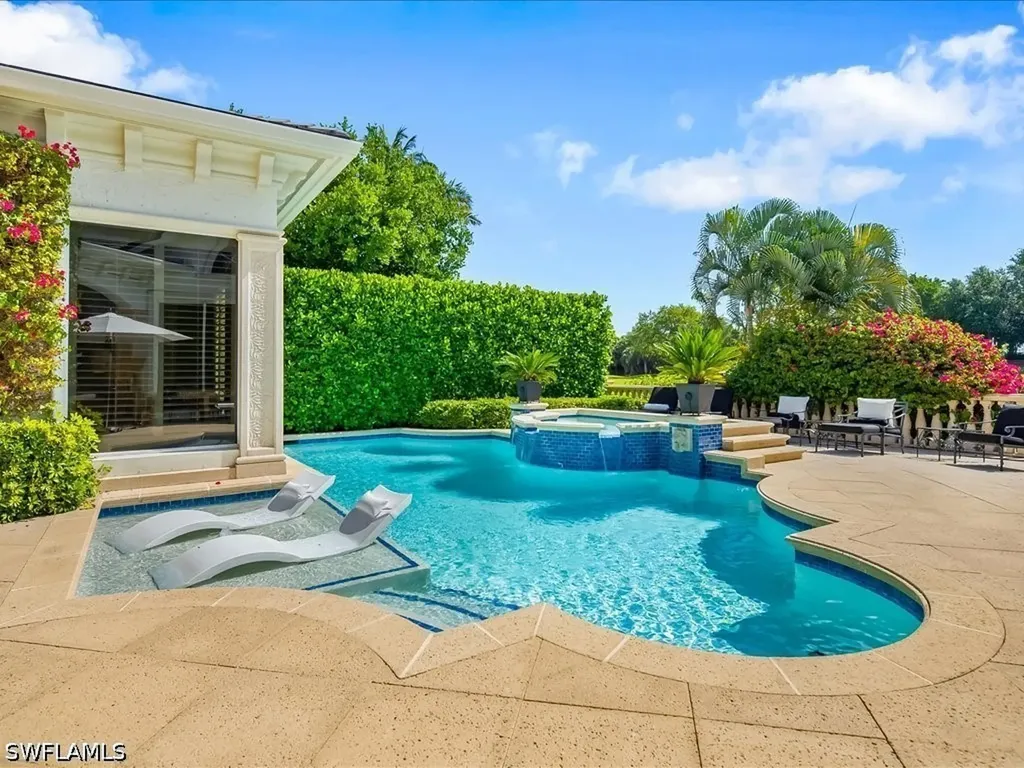 9959 Brassie Bend Naples FL 34108