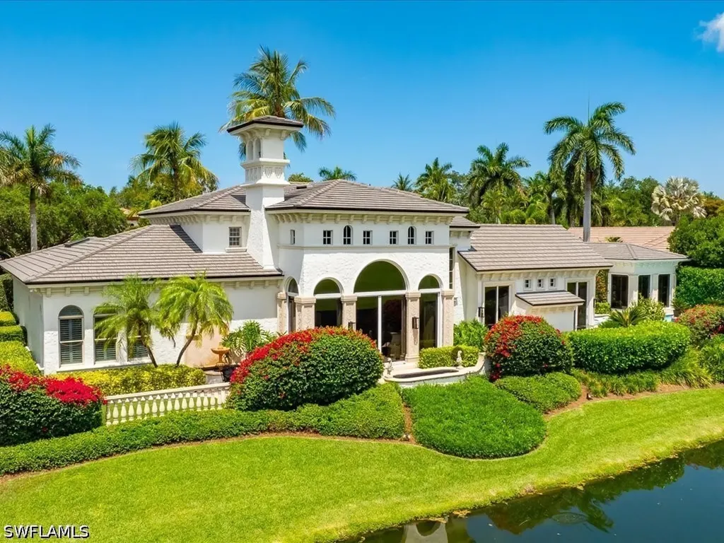 9959 Brassie Bend Naples FL 34108