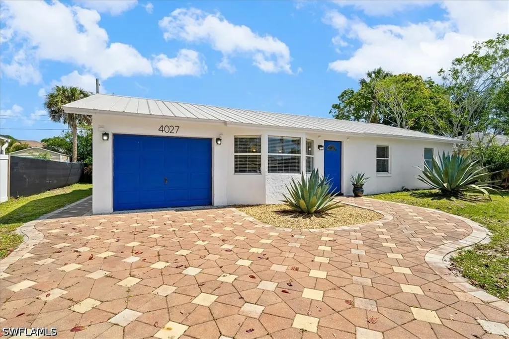 4027 Mindi Avenue Naples FL 34112