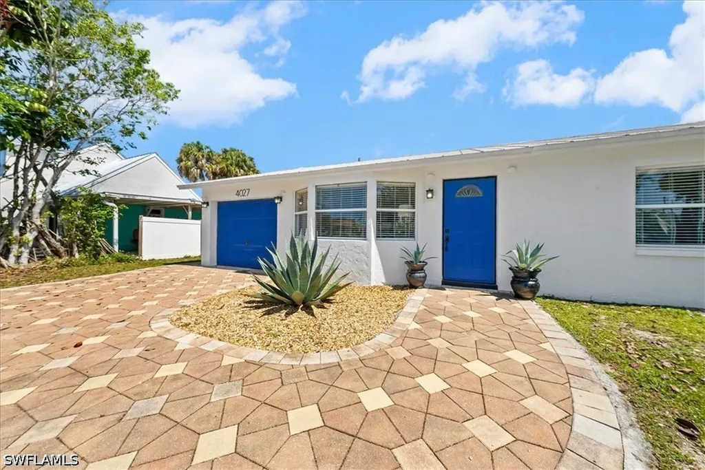 4027 Mindi Avenue Naples FL 34112