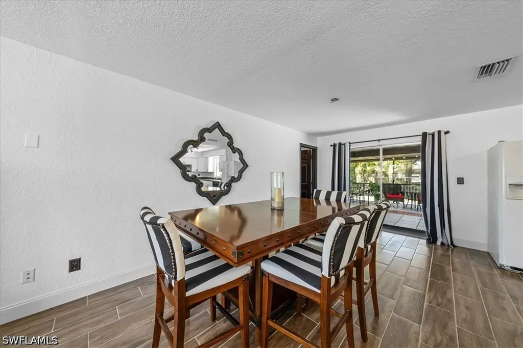 4027 Mindi Avenue Naples FL 34112